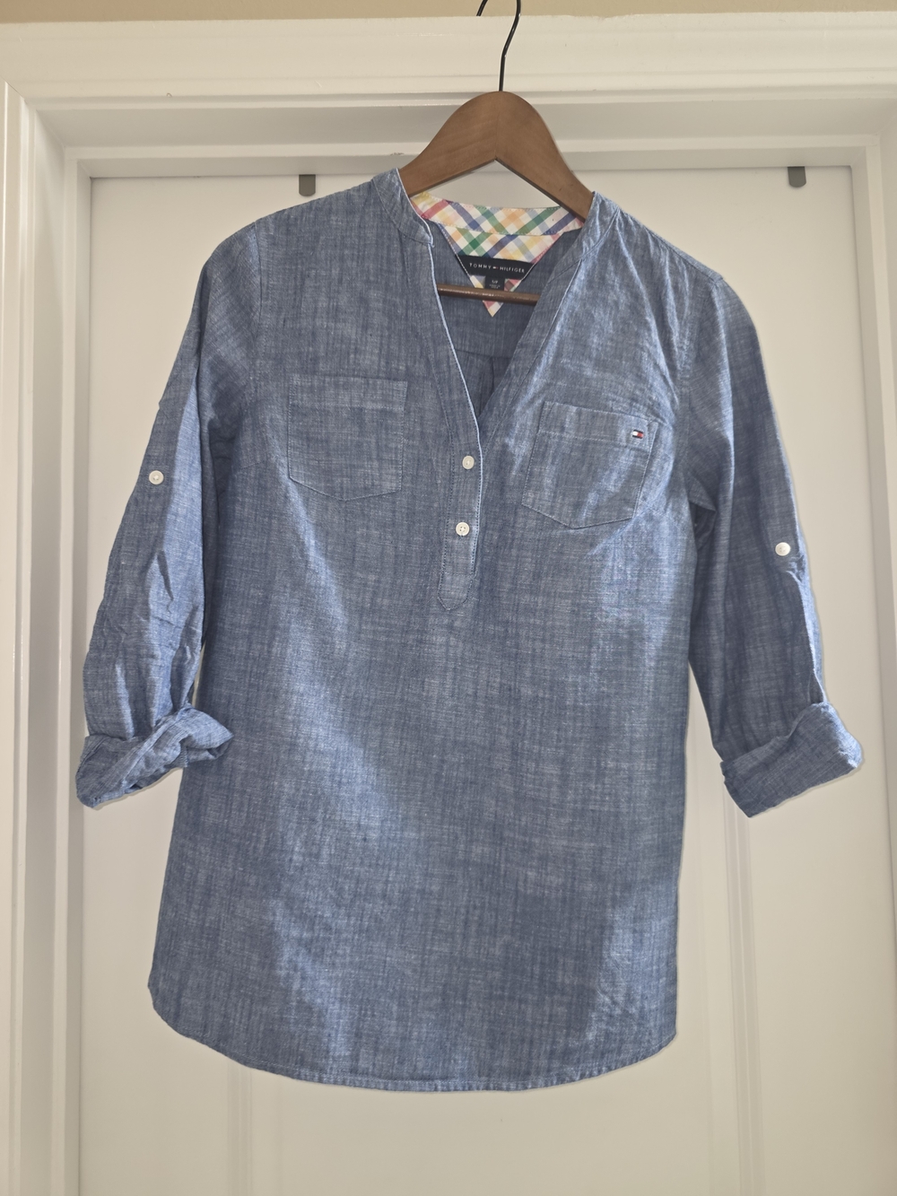 Tommy Hilfiger Men's Blue Chambray Button-Down Tunic Shirt